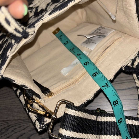H&M Black and Cream Houndstooth Jacquard Tote Bag - Picture 15 of 17